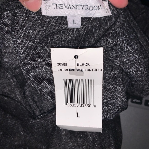 The Vanity Room Knit Twist Front V-neck Jumpsuit Size Large - Picture 7 of 7